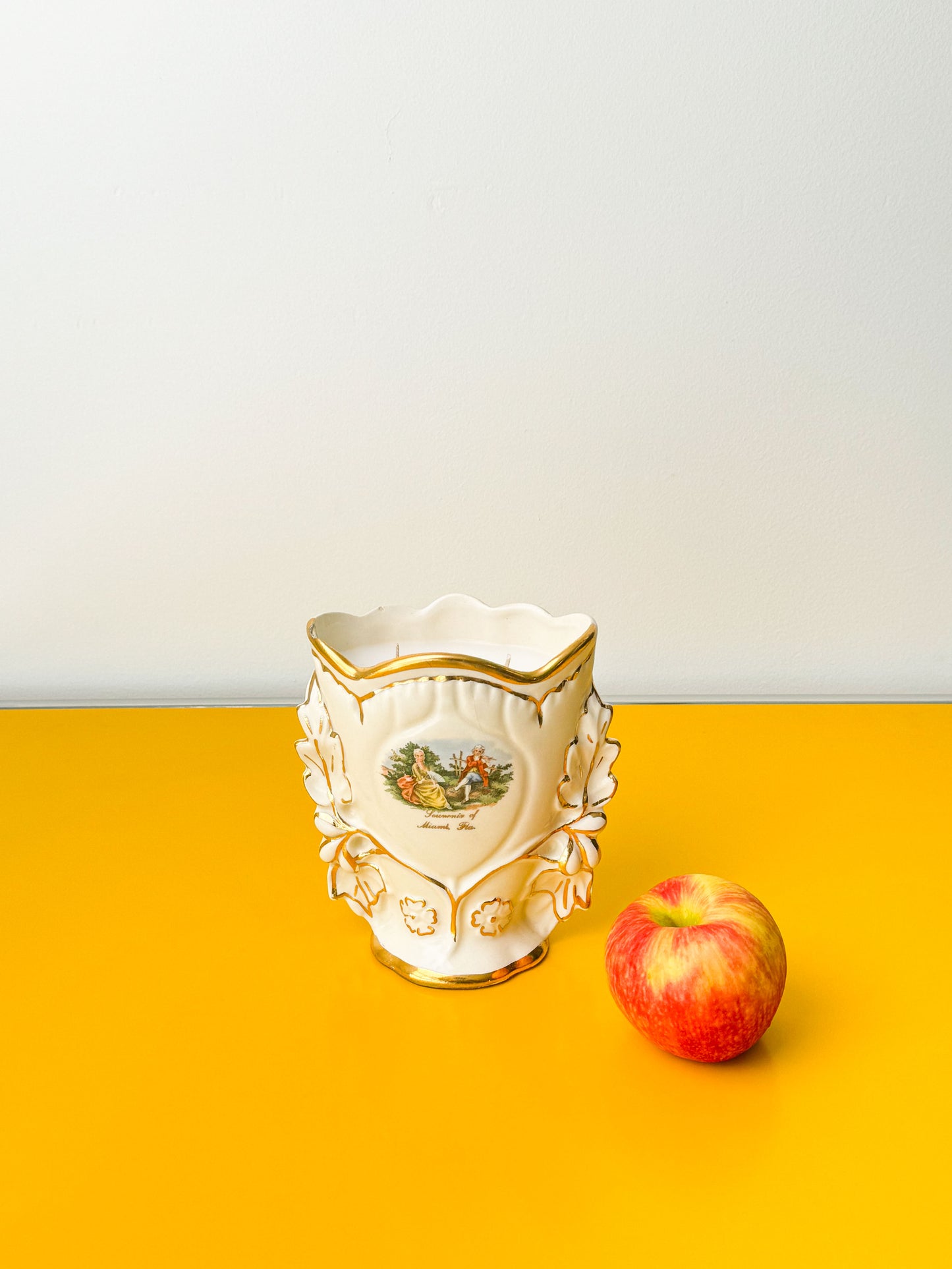 Miami Vase
