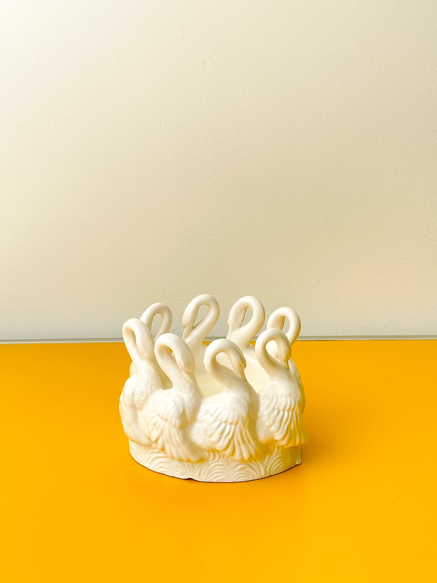 Swans in Circle